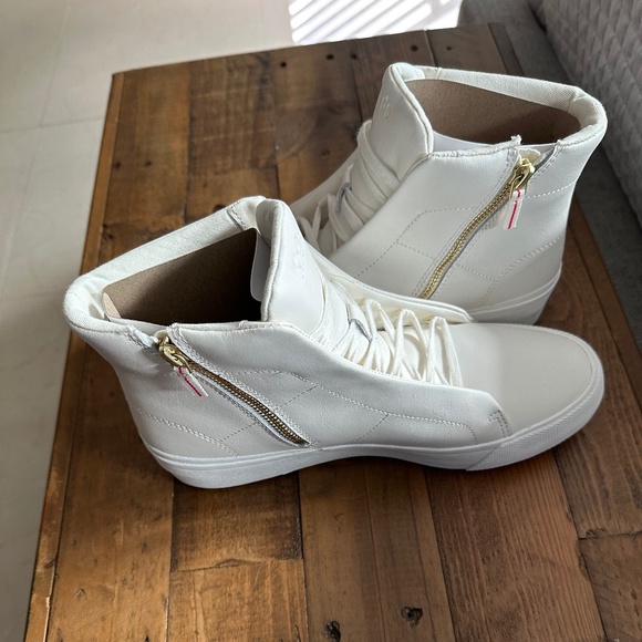 Keds - leather bootie, new in box - Picture 2 of 3